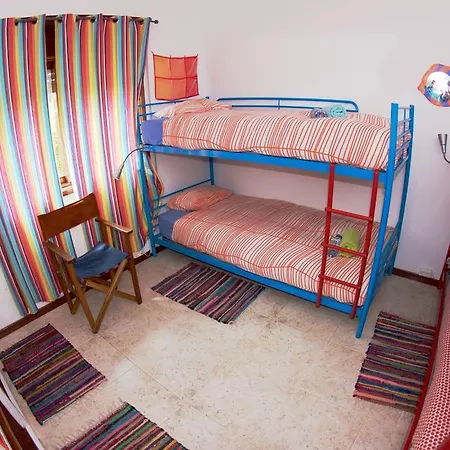 Oporto Surf Camp Hostal *